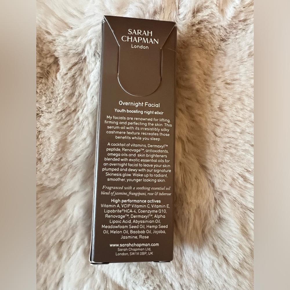 New Sarah Chapman overnight facial serum oil - Picture 5 of 7